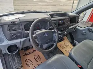 Ford Transit Bild 16