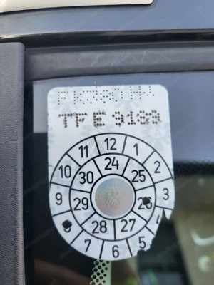 Zuverlässiges & fahrbereites Fahrzeug zu verkaufen Bild 8