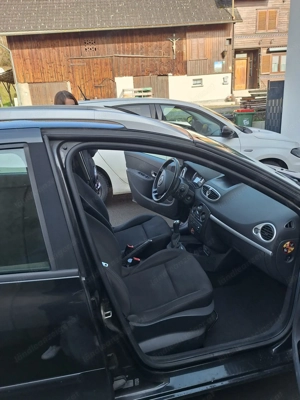 Zuverlässiges & fahrbereites Fahrzeug zu verkaufen Bild 5