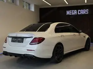 Mercedes-Benz E 63 AMG Bild 5