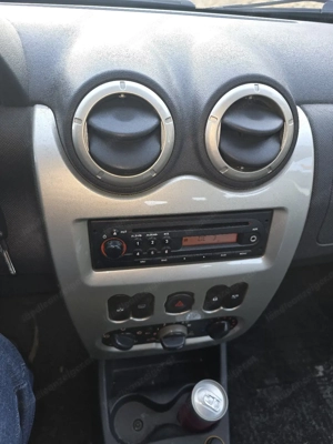 Dacia  Logan  1.6  MPI   Bild 5