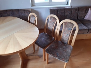 Eckbank mit Tisch und Stühlen Bild 3