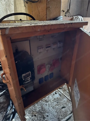 Baustromverteiler, Betonmischmaschinen, Schubkarren Bild 2