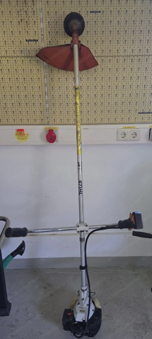 STIHL Motorsense FS86 mit GebüschScheibe und Gurt  Bild 3