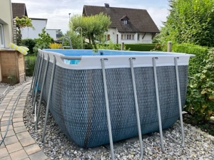 Pool Komplettset mit allem Zubehoer