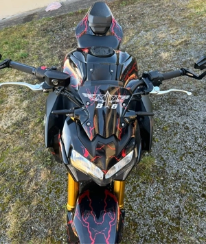 Kawasaki Z900 50th year anniverary Bild 3