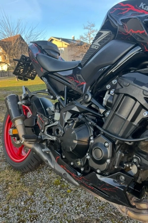 Kawasaki Z900 50th year anniverary Bild 8