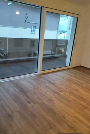 Vermiete Schöne 2 Zimmerwohnung Bild 5