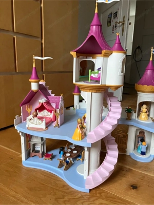 Playmobil Schloss Bild 4