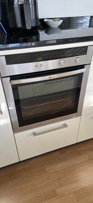 NEFF Backofen (Einbau Backrohr)