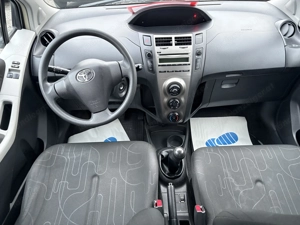 Toyota Yaris TÜV.2027 Bild 4