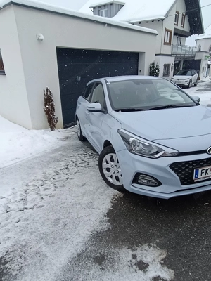 Hyundai I20 zu verkaufen  Bild 2