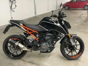 Ktm Duke 125   07 2019 Bild 3