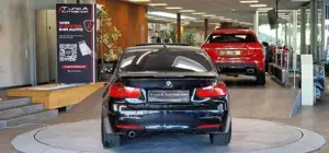 BMW 320 Bild 8