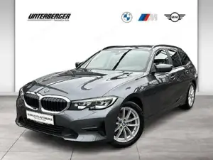 BMW 318d Advantage // elektr. Anhängerkupplung // Rückfahrkamera