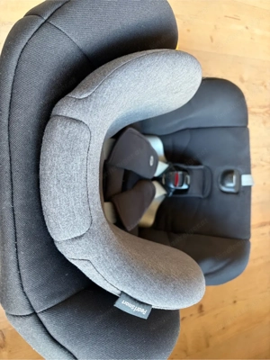 Maxi-Cosi Pearl i-Size + FamilyFix2 Base Bild 5