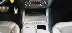 Mercedes-Benz ML Bild 16