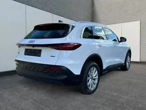 Audi Q5 Basis QUATTRO+AHK+NAVI+LED+SHZ+PDC TFSI Quattro... Bild 6