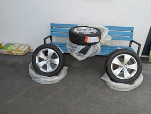 Original  Skoda 17" Winter-Kompletträder | Pirelli SottoZero 3 | 215 55 R17 | Top Zustand Bild 2