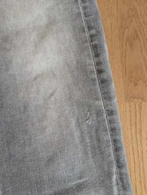 Jeans s.Oliver slim fit, Gr. 29 32, grau Bild 2