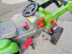 Tret-Kindertraktor Fendt 939 Vario mit Gülle Anhänger Bild 2
