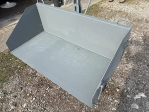 Kippmulde mechanisch für kleinen Traktor Bild 2