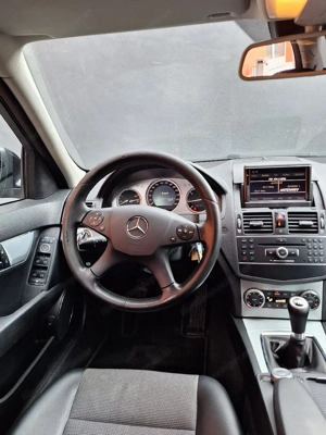 Mercedes - Benz C220 CDI Avantgarde Bild 3