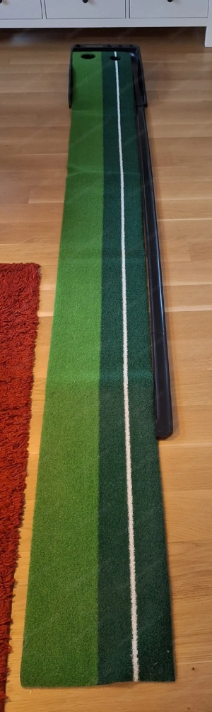 Golf Putting Matte mit automatischer Ballrückgabe Bild 5