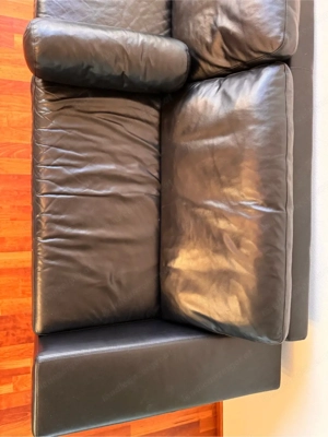 Schwarze Ledercouch Bild 2