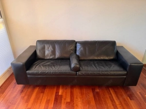 Schwarze Ledercouch
