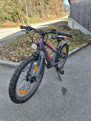 Kinder- Mädchenfahrrad CUBE 20 Zoll Bild 2