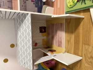 Puppenhaus aus Holz  Bild 5