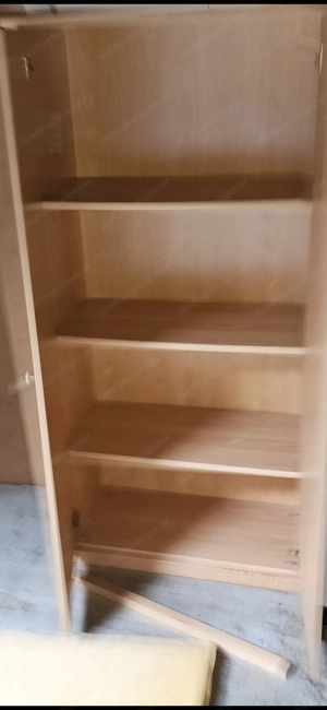 Schrank ca. 170cm hoch Bild 2