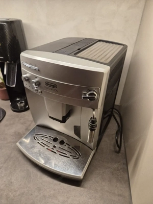 Kaffeevollautomat DeLonghi