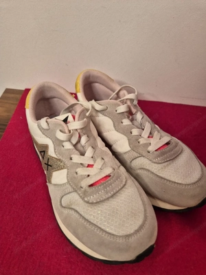 Kinder Turnschuhe Gr. 36 Bild 3