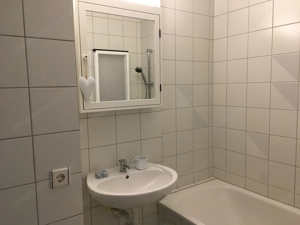 Dachgeschosswohnung in Ruhiger Lage  Bild 4