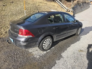 Opel  Astra  mit  wenig  km  Bild 4