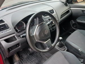 Suzuki Swift mit Allrad Bild 6