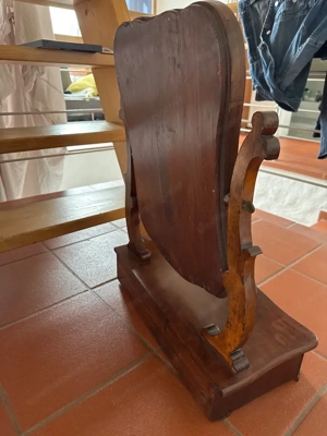 brauner Schminktisch Bild 4