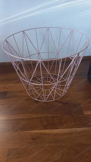 grosser Metallkorb Bild 2