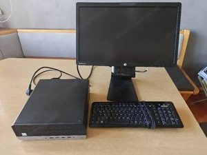 Günstiges PC - Bundle mit Bildschirm und Tastatur