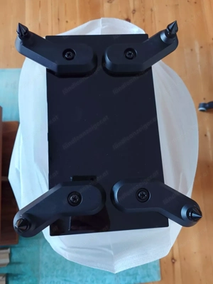 KEF R5 Standlautsprecher Hochglanz Schwarz Bild 8