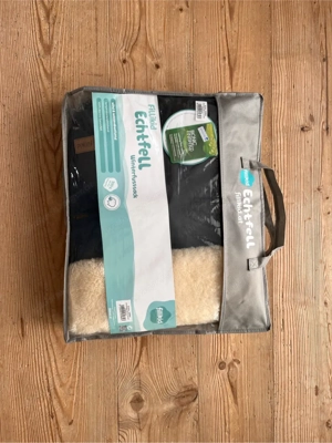 Lammfell Fußsack Bernina   schwarz natur   sehr hochwertig & warm