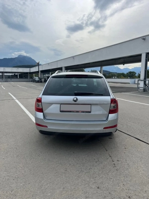 Skoda Octavia Kombi 4x4 2.0 Diesel Bild 3