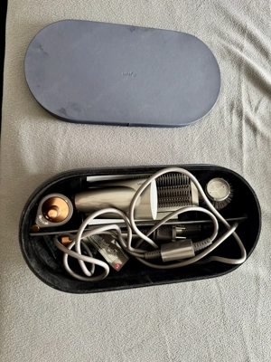 Dyson Airwrap HS05 Long   Kaum benutzt   Einwandfreier Zustand