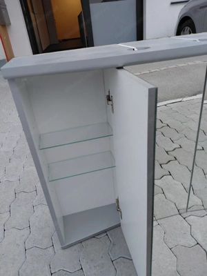 Spiegelschrank Bild 3