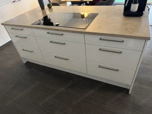 Komplettküche Bild 3