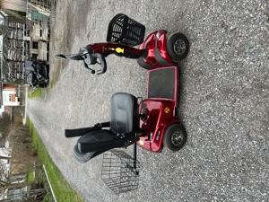 Seniorenmobil E Rolllstuhl Invracare Leo Bild 3