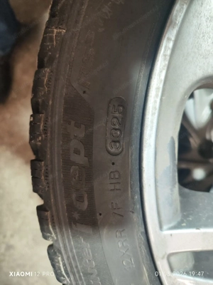 Winterreifen  225.45.17  Bild 3