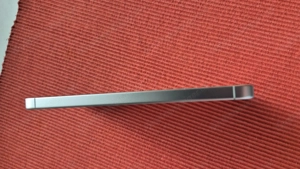 Samsung Galaxy S24 FE - neuwertiges Smartphone Bild 5